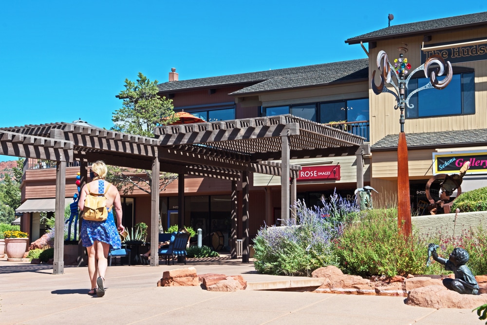 Sedona,,Arizona/usa,-,September,25,2020:,The,Hillside,Shopping,Complex