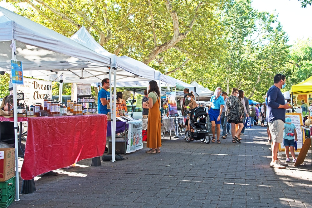 Sedona,,Arizona/usa,-,October,2,2020:,Sedona,Farmers,Market,At